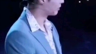 حصل برنامج "Dancing Storm" لـ Zhang Yixing على لقب #mommy★ وجاءت والدته الحقيقية