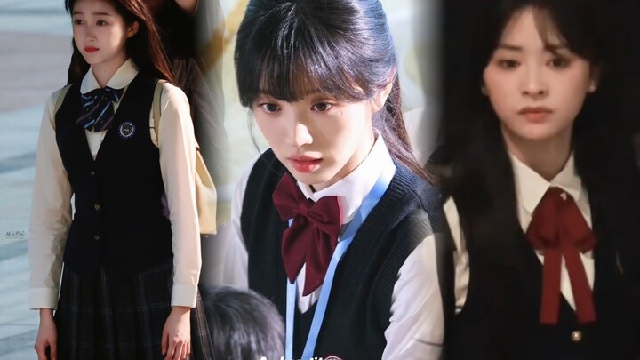 ชุดนักเรียนนี่เป็นอาณาเขตของพวกเธอสามคนเลยใช่ไหม ดูไม่เหมือนอายุ 28 เลยสักนิด พวกเธอสามคนน่าจะแค่ 18