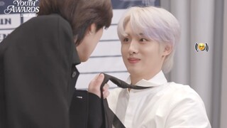 نجم بوب ذكر يغازل زملاءه بطريقة مثالية تشبه الكتب المدرسية