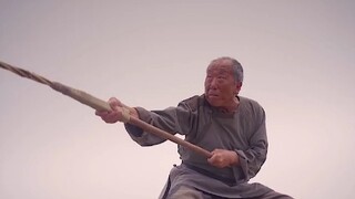 خسر رجل عجوز في مسابقة أمام عدوه اللدود، وازداد غضبه كلما فكر في الأمر أكثر فأكثر، حتى أنه قتل خصمه 