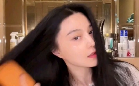 【Phạm Băng Băng】Gội đầu xong không rụng một sợi tóc, trình độ này là gì? Có phải hơi phô trương quá 