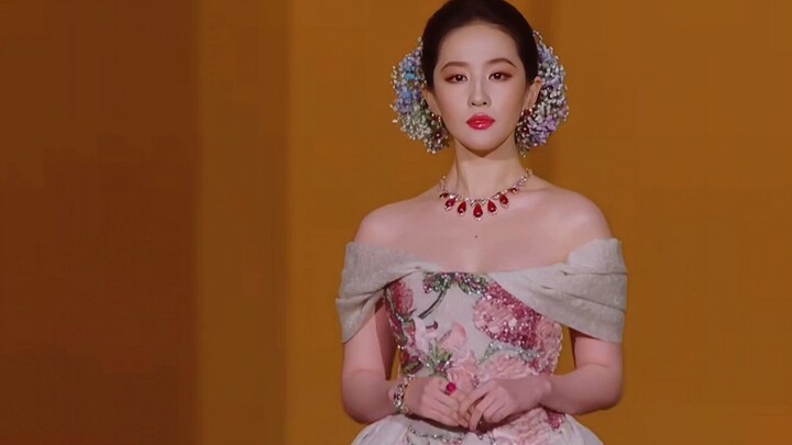 【Liu Yifei】She’s endlessly captivating—this event once again left everyone in awe.