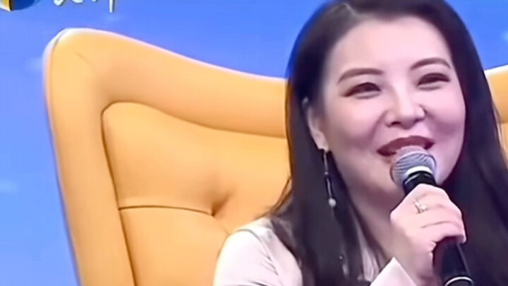 A king can rise from the slums, but a queen will never come from a brothel.