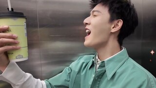 Uống trà sữa là một sự thỏa mãn trọn vẹn