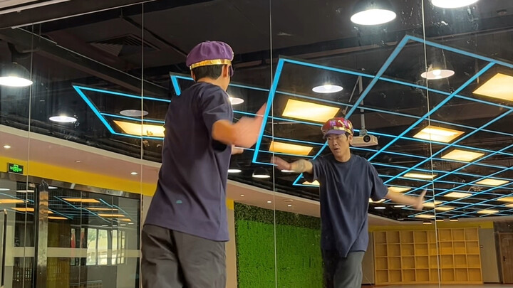 الإصدار التعليمي الخاص بالرقصات الخاصة في Identity V