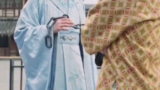 สายดีดซีรี่ย์_ (เต็มเรื่อง)ชายคนหนึ่งเดินทางข้ามเวลาและลักพาตัวลูกสาวของนายกรัฐมนตรี