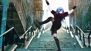 What kind of desperate performance can perform such a dance?