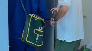 Tukang listrik membuka kunci hanya dengan 5 yuan, membuat pelanggan terkejut; kebenaran akhirnya ter