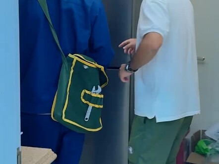 电工5元开锁惊呆客户，真相大曝光