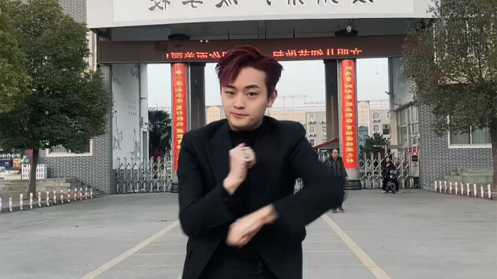 Shake at the school gate.