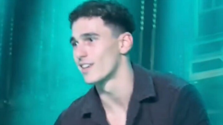 Tuyển tập mới nhất của sao Magic Mike Marcus Vrondas