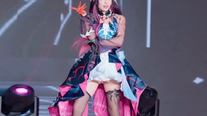 Bị chị Haise âm thanh trên sân khấu hội chợ cosplay làm cho mê mẩn rồi! 【Bilibili Chén Giao Thoa Thế