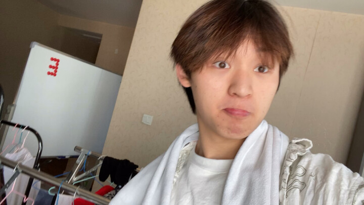 【徐绍岚】五一假期过完啦、来一期，日常练舞^_^