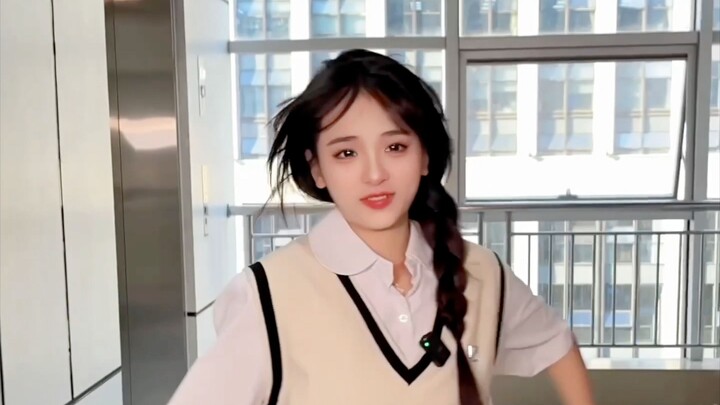 Cuộc chiến thương trường trên phim: Mưu kế âm dương, tranh giành công khai lẫn ngấm ngầm. Cuộc chiến