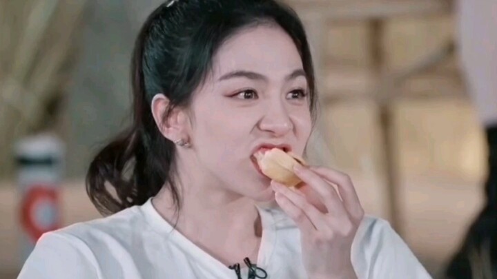 【ถังซืออี】ก็ชอบพี่สาวแบบนี้แหละ ทั้งหน้าตาดี แถมยังดูไม่ค่อยฉลาดด้วย