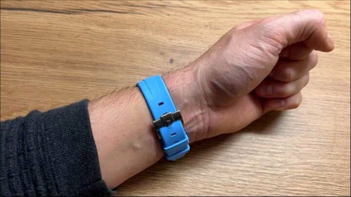 Omega Aqua Terra Summer blue 41mm on WristBuddys FKM rubber strap 20mm