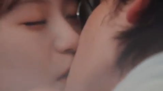 ShenHaonan_Setelah Bereinkarnasi, Aku Baru Tahu Suamiku yang CEO Tampan Selalu Memanjakanku