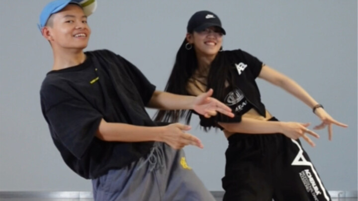 和姐姐跳familyaffair这也太好看啦！