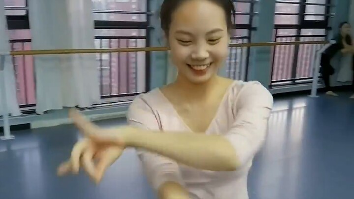 All outstanding dancers must have parents who are the king of curling!