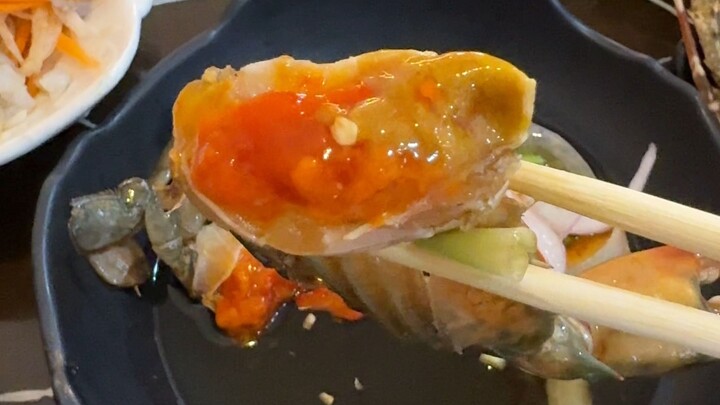 Tận hưởng buffet gỏi sống ở Thái Lan là trải nghiệm như thế nào?