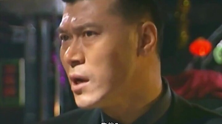 Pusat pemandian baru saja dibuka siang hari, tapi malamnya sudah langsung ditutup, sang bos sangat m