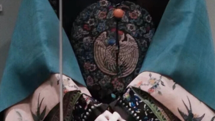 Lần đầu tiên cảm nhận một cách cụ thể đến vậy vẻ đẹp của trang phục nhà Thanh!