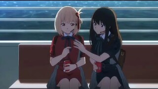 Takina X Chisato Yuri Moment