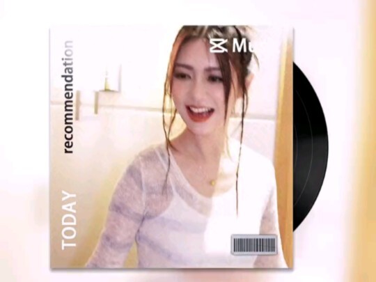 เซี่ยไข่ฉีช่วยฟางต้าถงโปรโมตเพลง ร้องคัฟเวอร์เพลง “เพิ่งยี่สิบสาม” ไพเราะมาก!