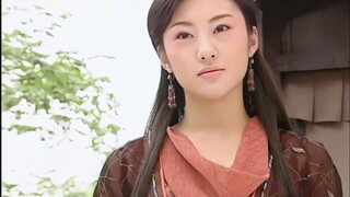 الأخ الأصغر: ألم نتفق على أن تدافع عني؟