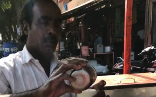 น้ำมะนาวคั้นด้วยมือ อร่อยสุดๆ