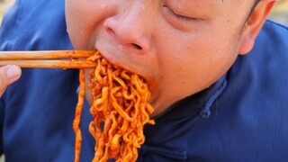 ซงซงท้ากินบะหมี่ไก่งวง + ฟันหลอ