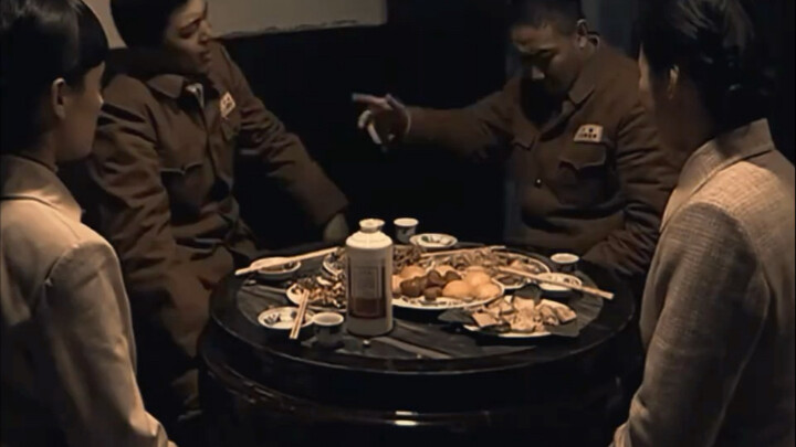 Đây cũng là lần cuối cùng Lão Triệu và Lão Lý cùng nhau say sưa thâu đêm.