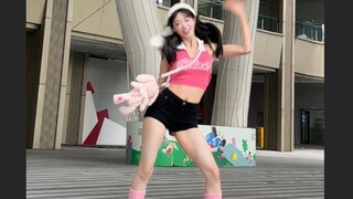Is she treating the street as a dance machine... This step is too outrageous