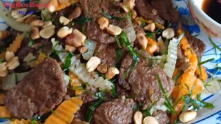 MÓN BÒ CHAY XÀO LÁ TRÚC THƠM NGON LẠ MIỆNG CŨNG KHÔNG THUA GÌ MÓN MẶN