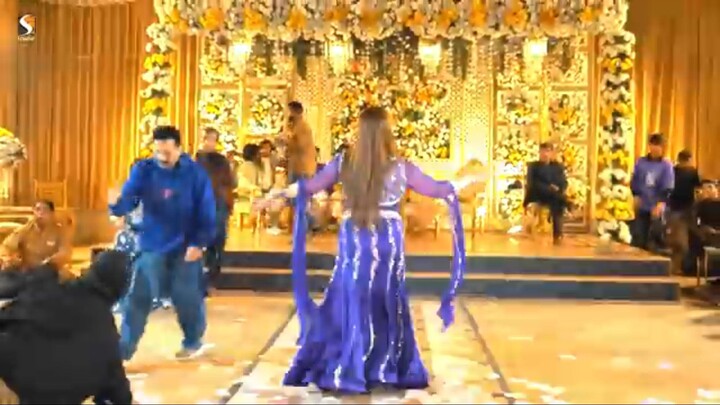 Mujra Masti ⚠️Zulafa de thale mukh teta lokava......