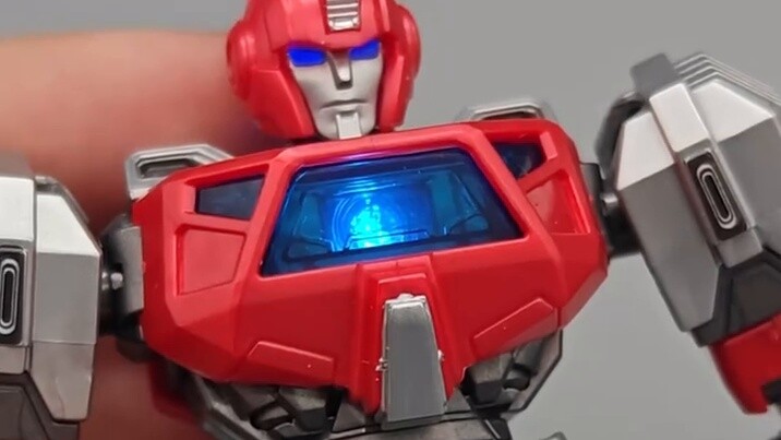 What a surprise! Bruco Origin Shockwave, Soundwave, Ironhide