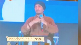 Jangan biarkan orang lain mempengaruhi hidupmu😶‍🌫 ustadz  Hanan Attaki