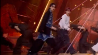 الأختان هان شيو تدوران عكس اتجاه عقارب الساعة ليومين متتاليين