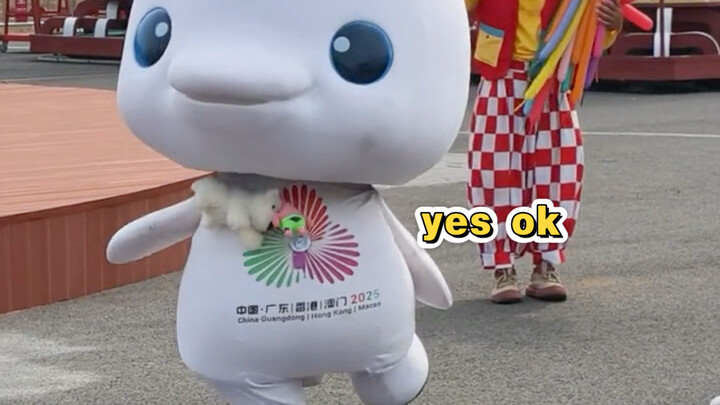 Big Bay Chicken Babies Dance to “Yes OK”—both are A-Class kids! Outstanding preschool students!