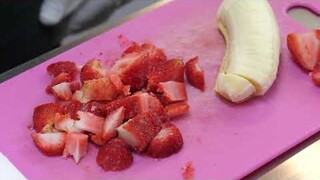 Bánh Crepe Kem sô cô la - món ăn đường phố Hàn Quốc