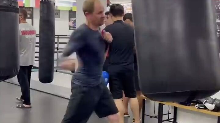 Tinju Besar Ayah Mertua