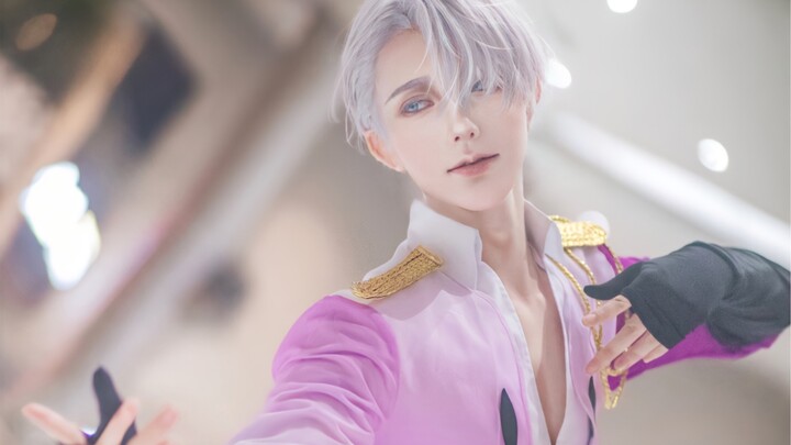 [Yuri!!! on Ice / Victor Cosplay] We Call Everything on the Ice Love