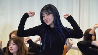 【IZ*ONE】الألبوم الكامل الأول لفرقة IZONE، FIESTA practice room ver.