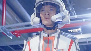 [Ultraman Tiga] Adegan Hiroshi Nagano yang Tampan