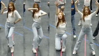 [Shen Xiaoting Focus Straight Shot] Video luyện tập bài hát chủ đề "OOO" của Girls Planet 999 Nhóm C