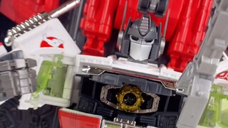 So cool! Optimus Prime MP10G Ghostbusters