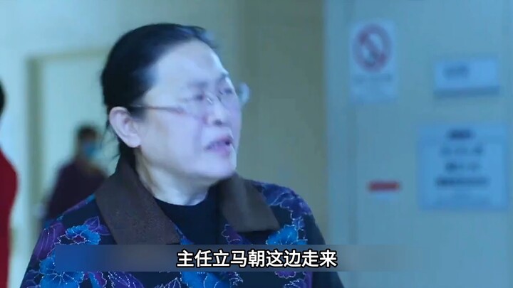 Keluarga pasien curiga dokter salah memberi obat, jadi mereka menghentikan pengobatan sendiri—tak di