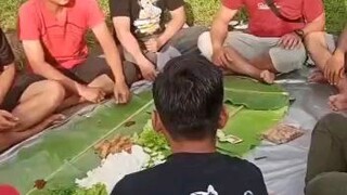 makan besar di kaki gunung Slamet