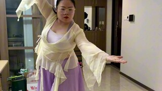 I've been into classical dance lately, and the more I dance, the more I feel like it~ #dance #classi