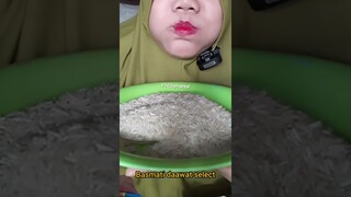 DYMA |ASMR RAW RICE EATING |Makan Beras | asmrrawriceeating| #asmrsounds  #asmr #shorts #mukbang(2)